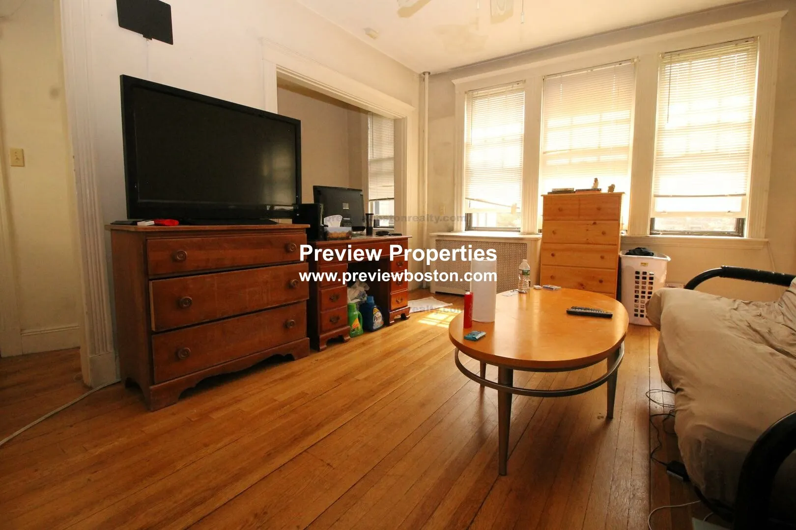 Studio bed, 1 bath apartment for rent at 28 Sidlaw Rd Unit 14P, Brighton — photo 1 of 11