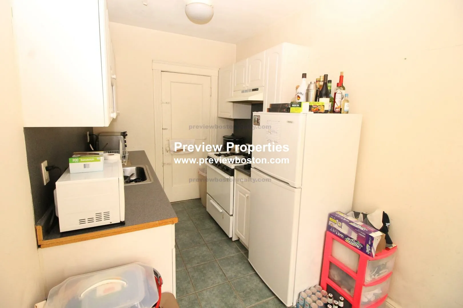 Studio bed, 1 bath apartment for rent at 28 Sidlaw Rd Unit 14P, Brighton — photo 7 of 11