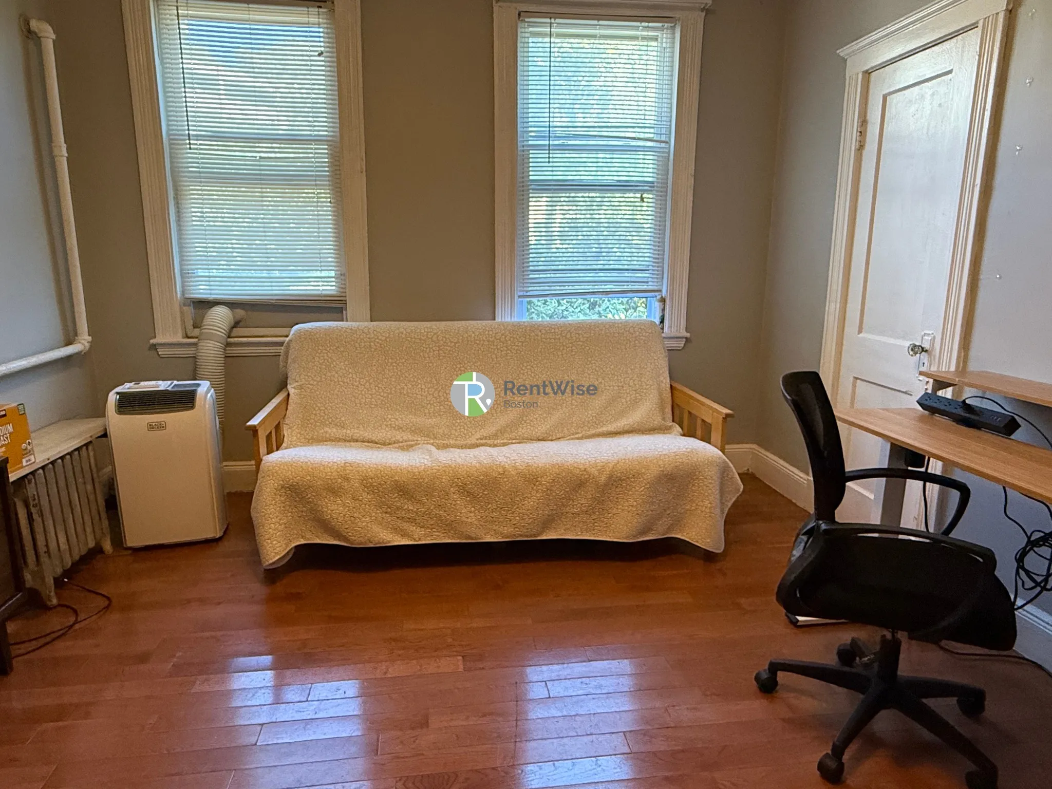 1 bed, 1 bath apartment for rent at 28 Sidlaw Rd Unit 2, Brighton — photo 16 of 25
