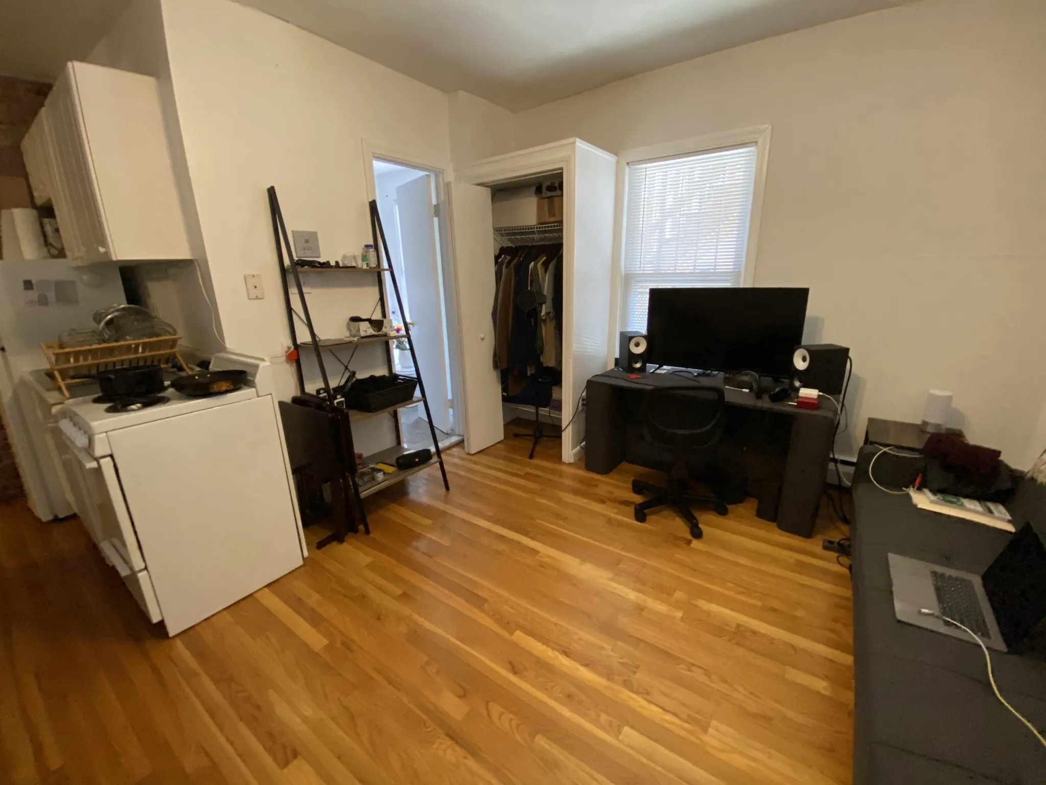 Studio bed, 1 bath apartment for rent at 28 South Huntington Ave Unit 103, Mission Hill — photo 5 of 6