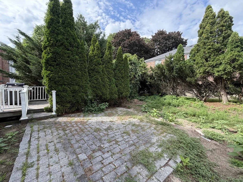 2 bed, 1 bath apartment for rent at 28 Sparrow St Unit 28, West Roxbury — photo 19 of 23