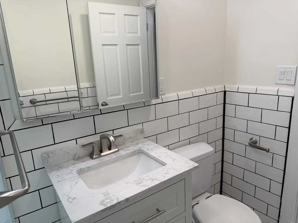 2 bed, 1 bath apartment for rent at 28 Sparrow St Unit 28, West Roxbury — photo 20 of 23