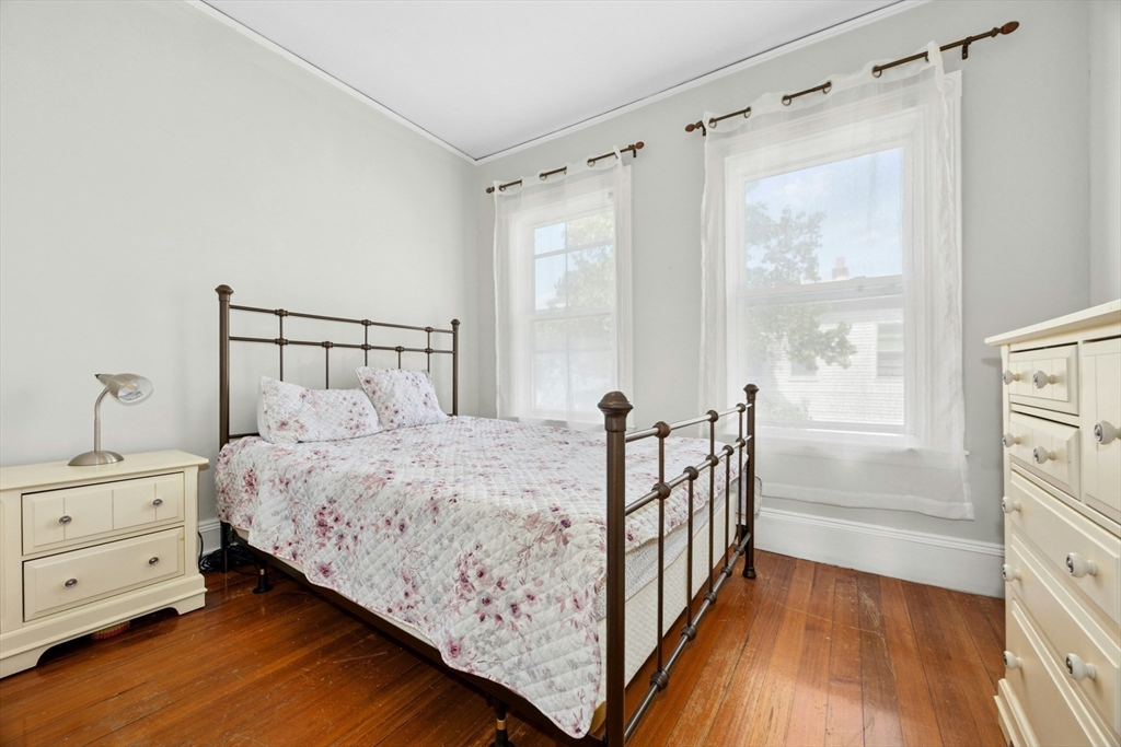 3 bed, 1 bath apartment for rent at 28 Stanton Rd Unit 6, Brookline — photo 16 of 29