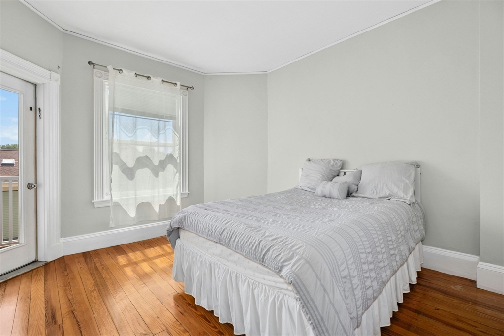 3 bed, 1 bath apartment for rent at 28 Stanton Rd Unit 6, Brookline — photo 14 of 29