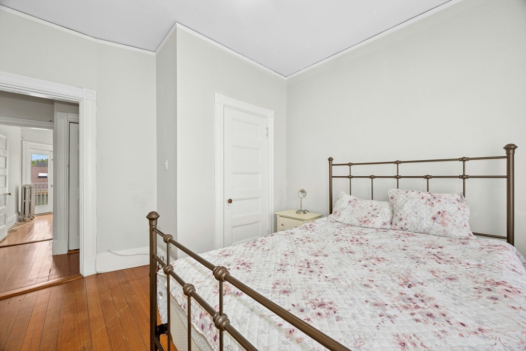 3 bed, 1 bath apartment for rent at 28 Stanton Rd Unit 6, Brookline — photo 17 of 29