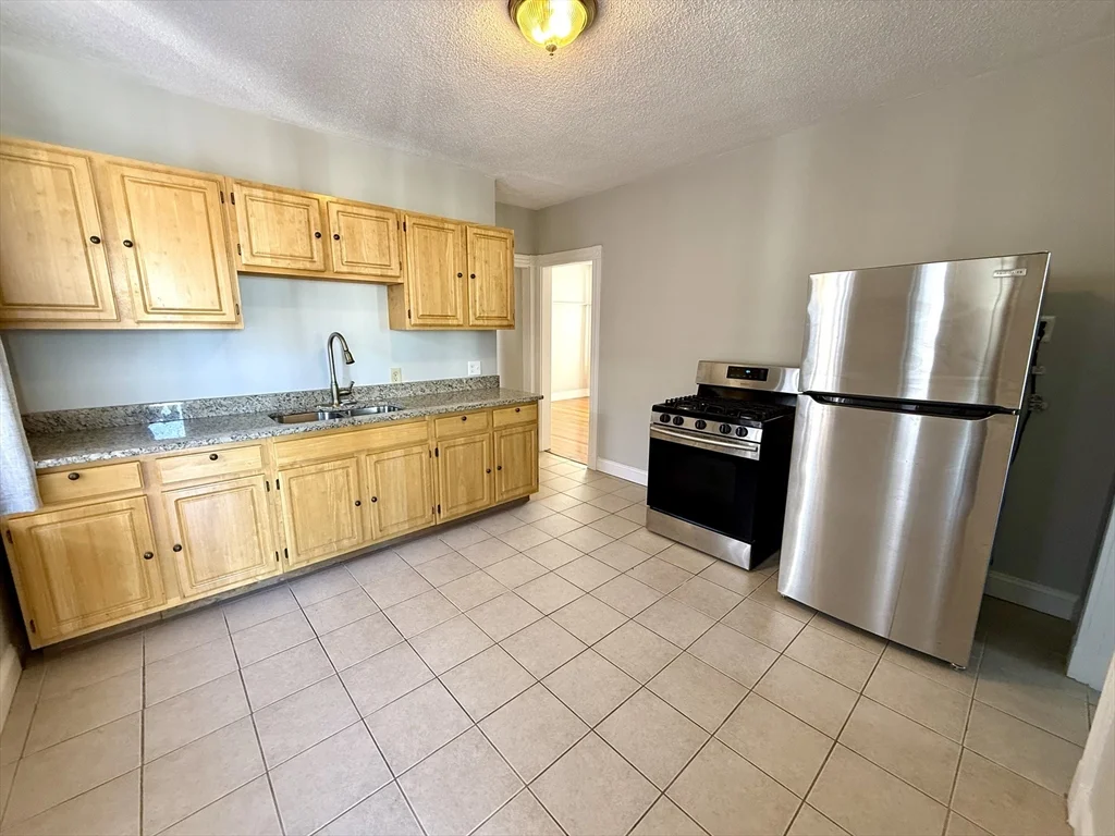 2 bed, 1 bath apartment for rent at 28 Sudan St Unit 3, Dorchester — photo 7 of 8