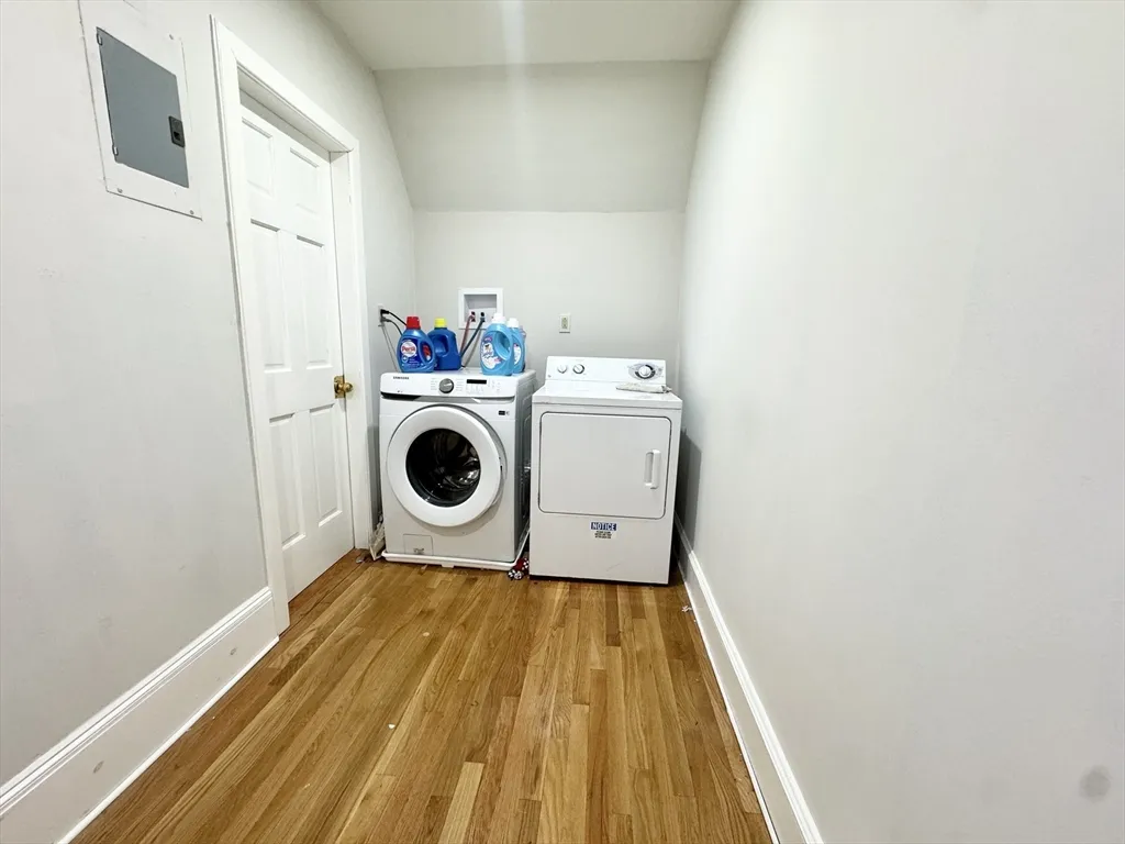 7 bed, 2 bath apartment for rent at 28 Sumner Unit Street, Dorchester — photo 16 of 16