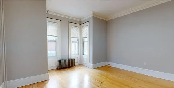 7 bed, 2 bath apartment for rent at 28 Sumner Unit Street, Dorchester — photo 13 of 16