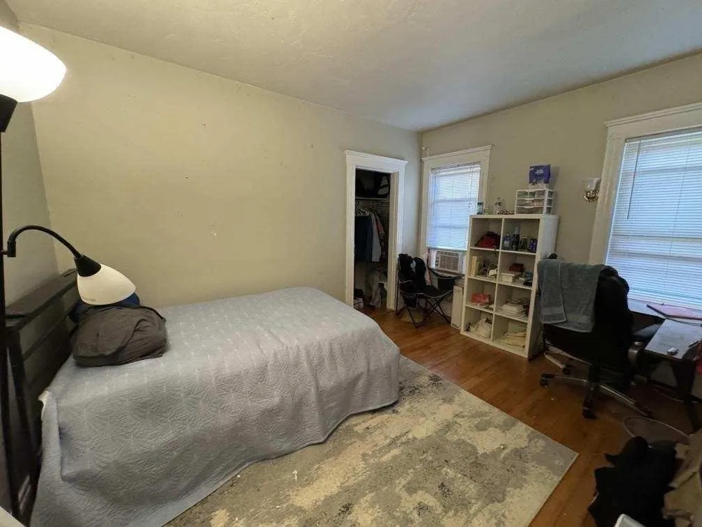 4 bed, 1 bath apartment for rent at 28 Sunset Rd Unit 1, Teele Square — photo 11 of 26