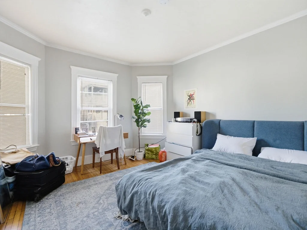 4 bed, 1 bath apartment for rent at 28 Sunset Rd Unit 1, Teele Square — photo 16 of 26