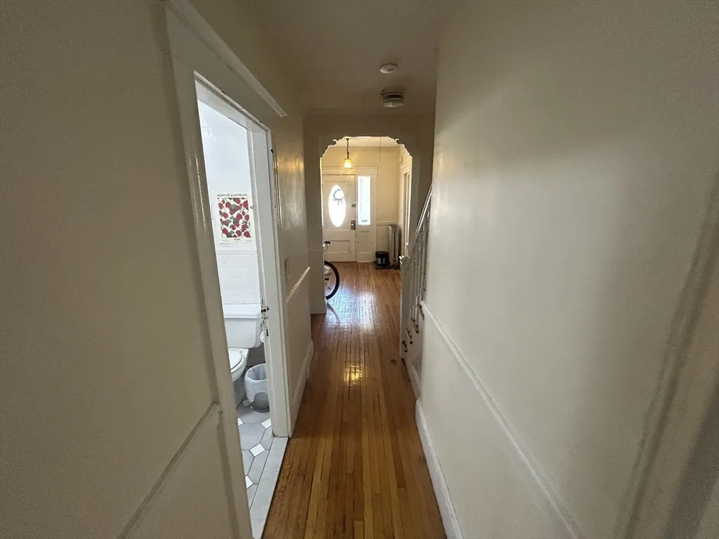 4 bed, 1 bath apartment for rent at 28 Sunset Rd Unit 1, Teele Square — photo 7 of 26