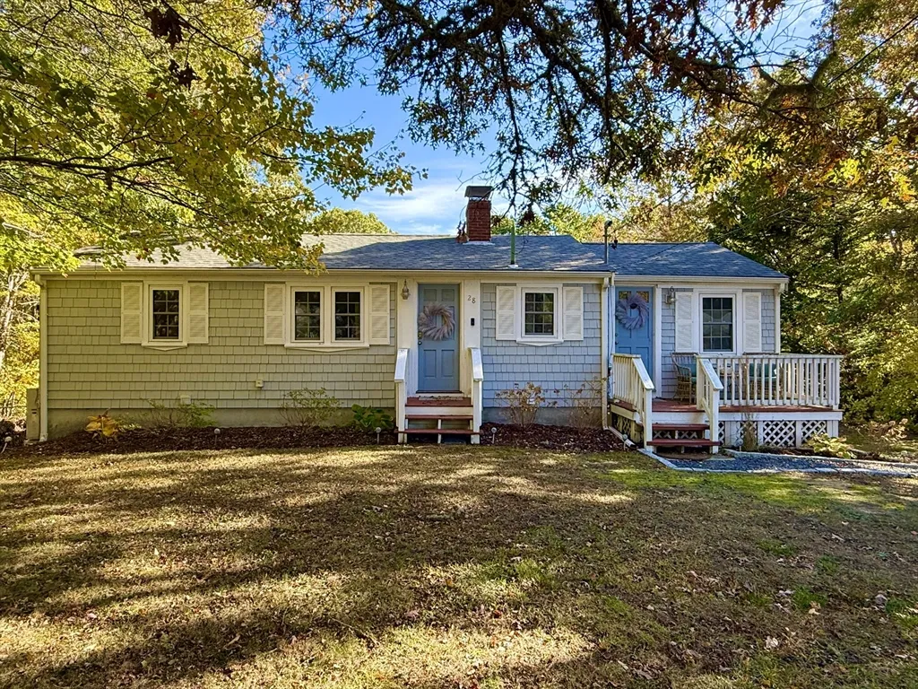 2 bed, 1 bath apartment for rent at 28 Swan Lake Rd, Yarmouth — photo 1 of 19