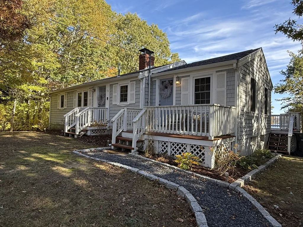 2 bed, 1 bath apartment for rent at 28 Swan Lake Rd, Yarmouth — photo 17 of 19