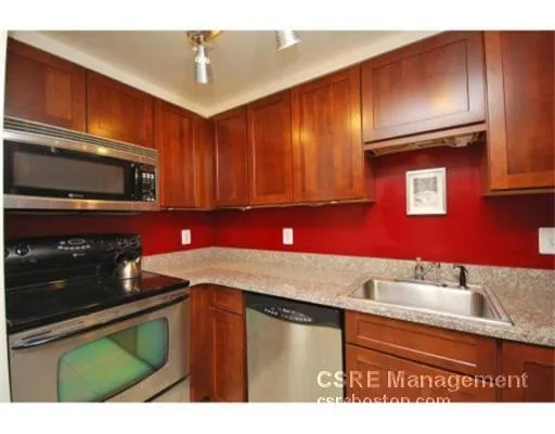 3 bed, 1 bath apartment for rent at 28 Symphony Rd Unit 1, Fenway — photo 1 of 11
