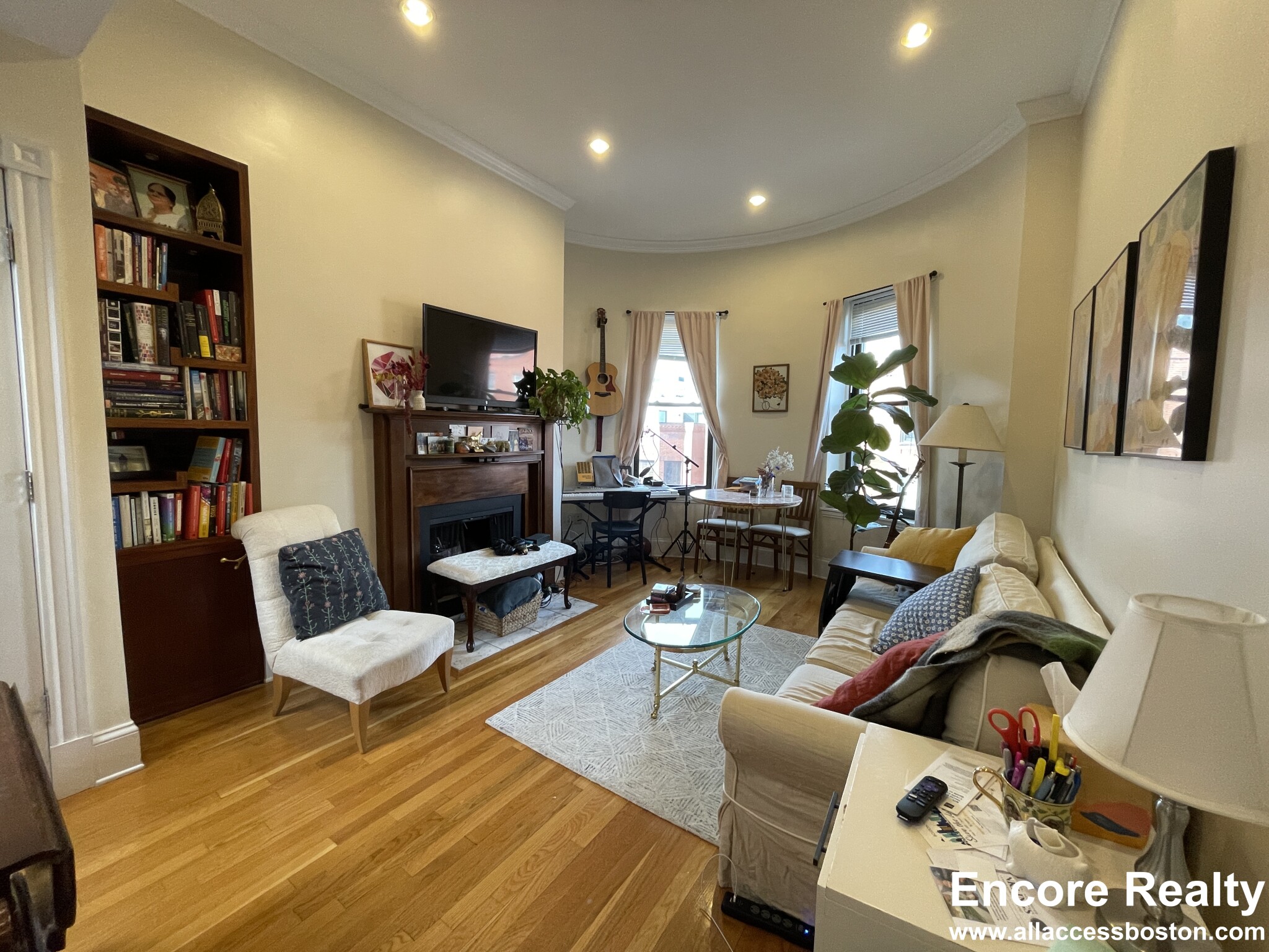 1 bed, 1 bath apartment for rent at 28 Symphony Rd Unit 6, Fenway