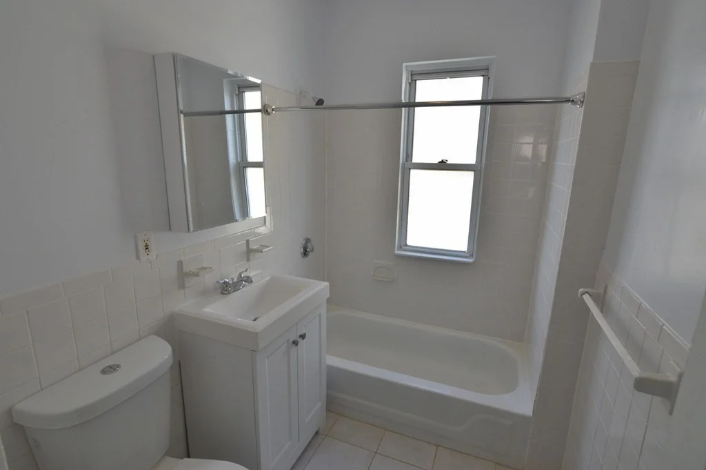 3 bed, 1 bath apartment for rent at 28 Taft St Unit 2, Dorchester — photo 6 of 14