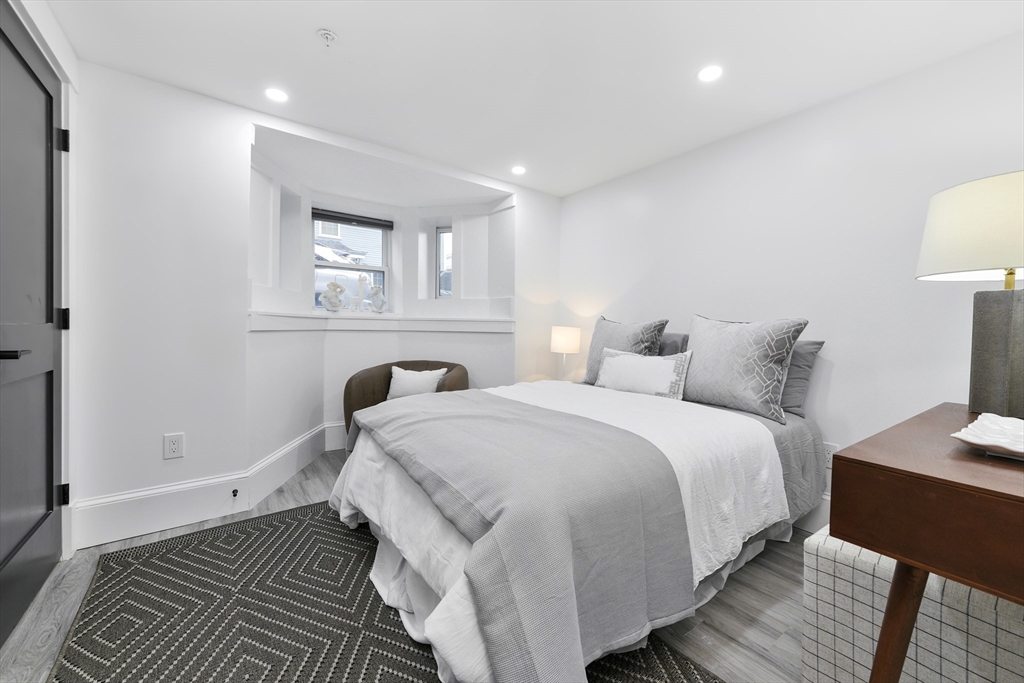 3 bed, 3 bath apartment for rent at 28 Telegraph St Unit 1, South Boston — photo 20 of 29