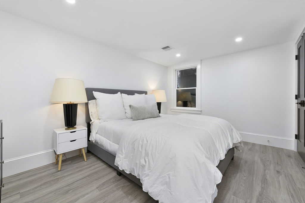 3 bed, 3 bath apartment for rent at 28 Telegraph St Unit 1, South Boston — photo 17 of 29