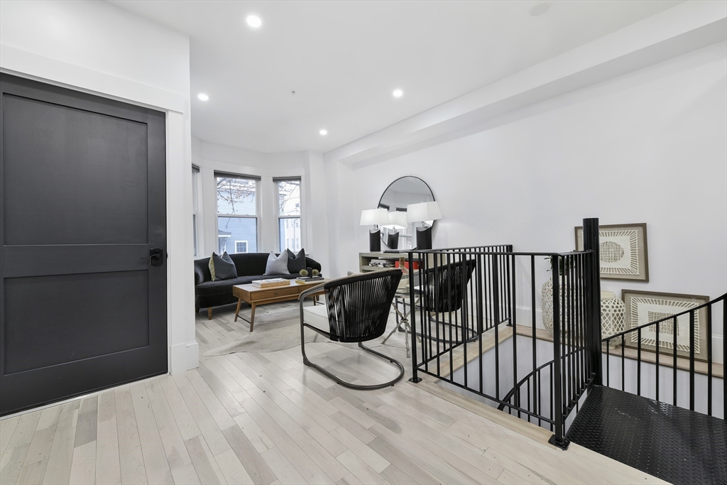 3 bed, 3 bath apartment for rent at 28 Telegraph St Unit 1, South Boston — photo 9 of 29
