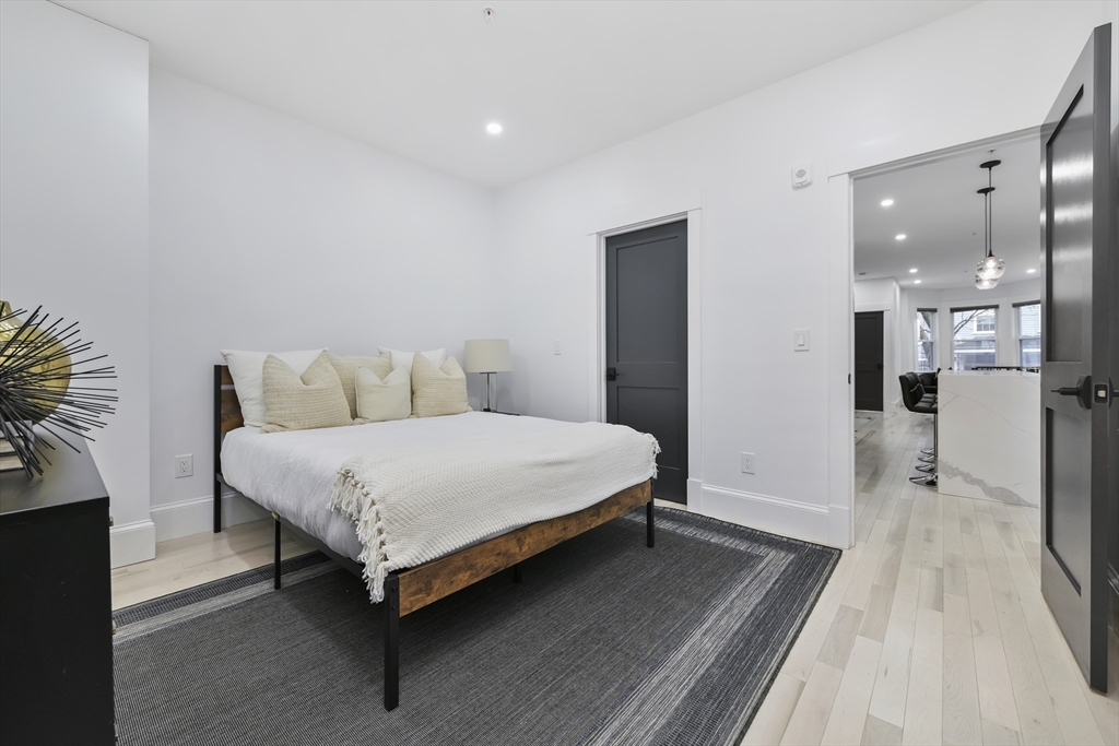 3 bed, 3 bath apartment for rent at 28 Telegraph St Unit 1, South Boston — photo 15 of 29