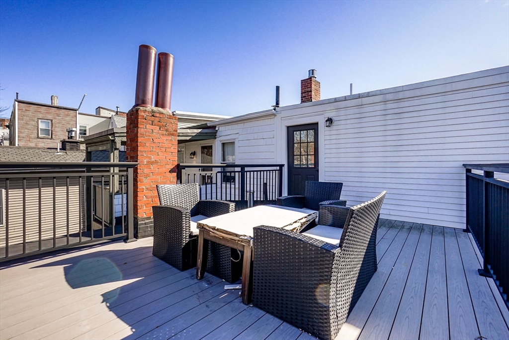 3 bed, 2.5 bath apartment for rent at 28 Telegraph St Unit 2, South Boston — photo 30 of 33