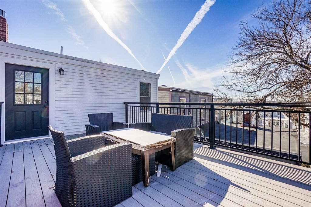 3 bed, 2.5 bath apartment for rent at 28 Telegraph St Unit 2, South Boston — photo 31 of 33