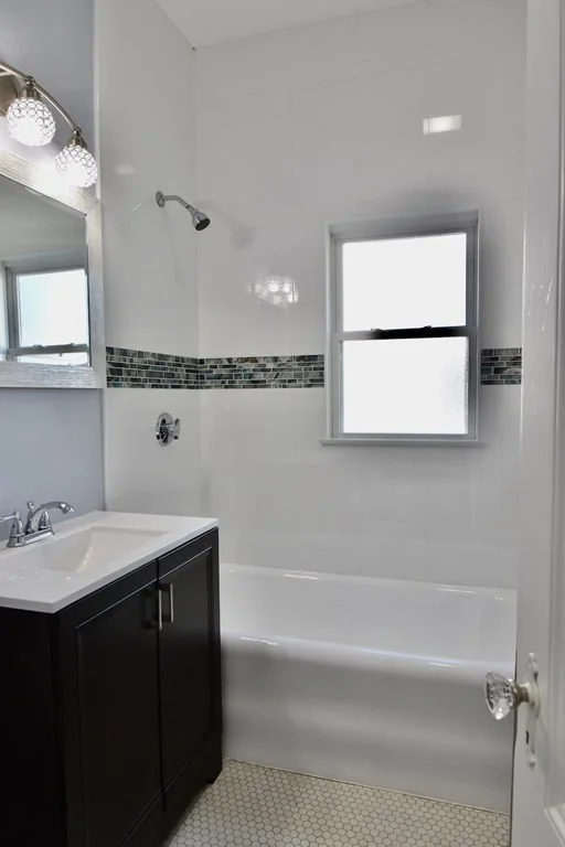 3 bed, 1 bath apartment for rent at 28 Virginia St Unit 1, Dorchester — photo 19 of 28
