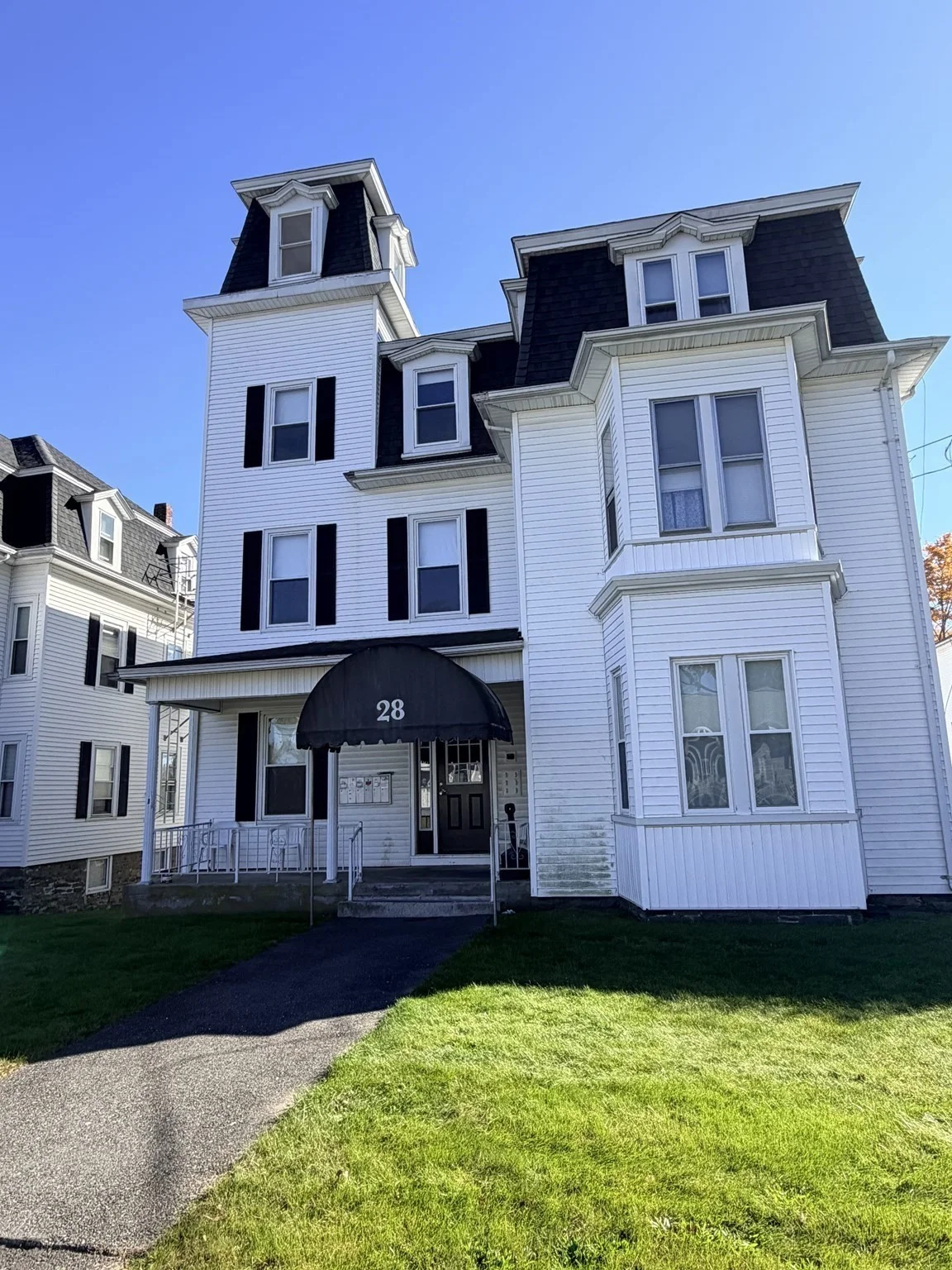 1 bed, 1 bath apartment for rent at 28 W Britannia St Unit 1F, Whittenton
