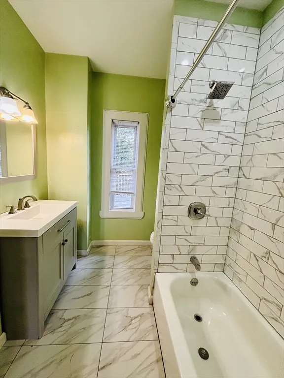 3 bed, 1 bath apartment for rent at 28 Wabon Unit 2, Roxbury — photo 9 of 11