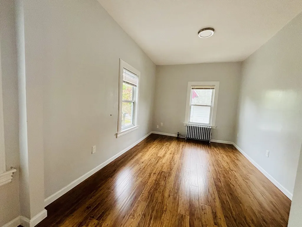 3 bed, 1 bath apartment for rent at 28 Wabon Unit 2, Roxbury — photo 10 of 11