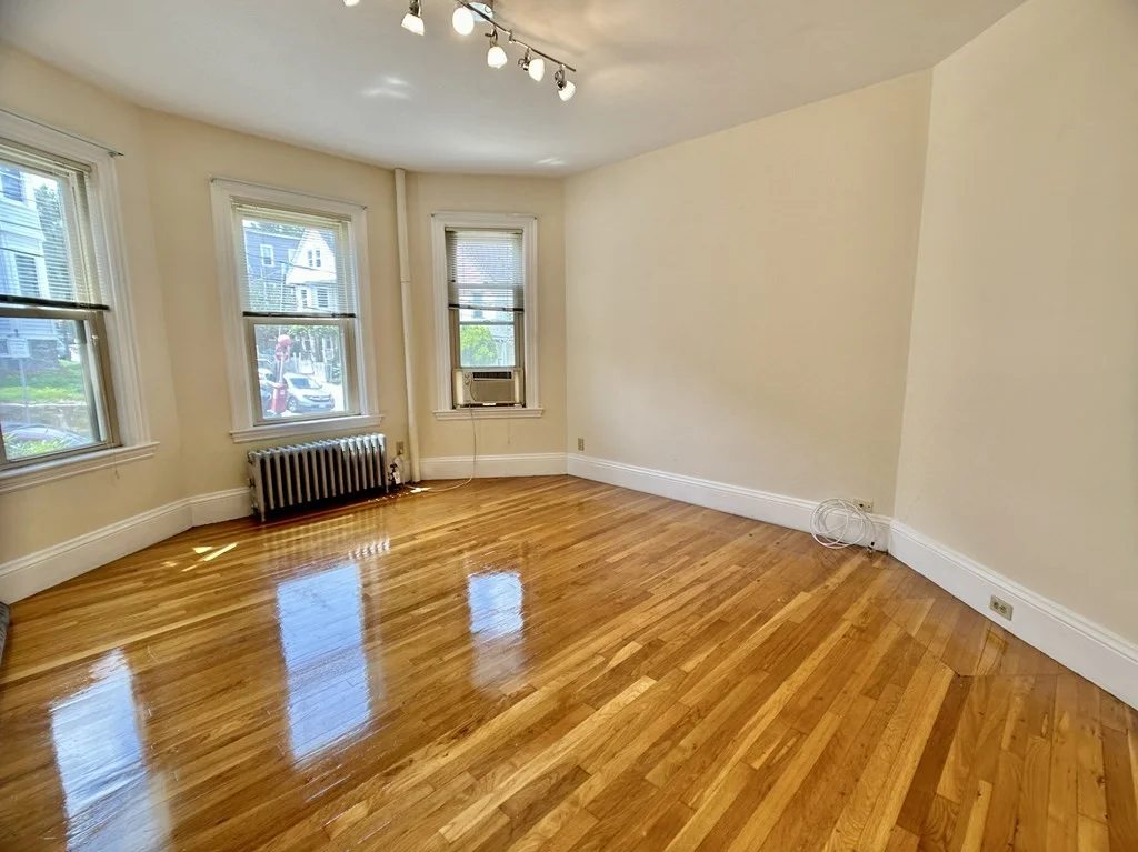 2 bed, 1 bath apartment for rent at 28 Weld Hill St Unit 1, Jamaica Plain — photo 8 of 14