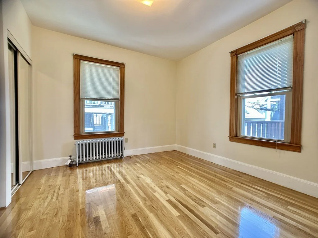 2 bed, 1 bath apartment for rent at 28 Weld Hill St Unit 1, Jamaica Plain — photo 4 of 14