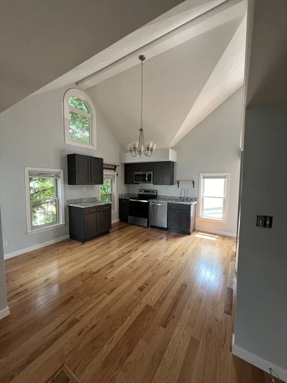 3 bed, 2 bath apartment for rent at 28 West Central Unit 2, Natick — photo 2 of 17