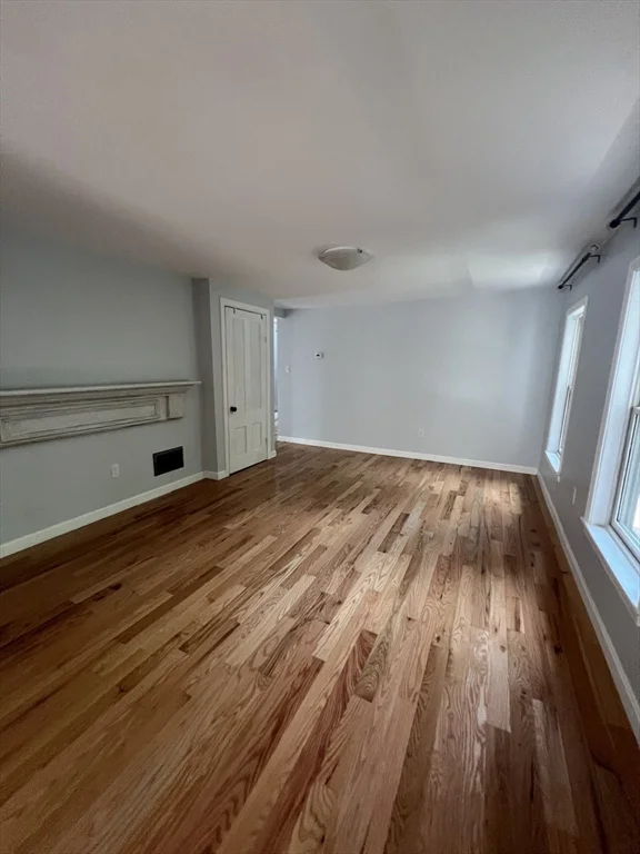3 bed, 2 bath apartment for rent at 28 West Central Unit 2, Natick — photo 7 of 17