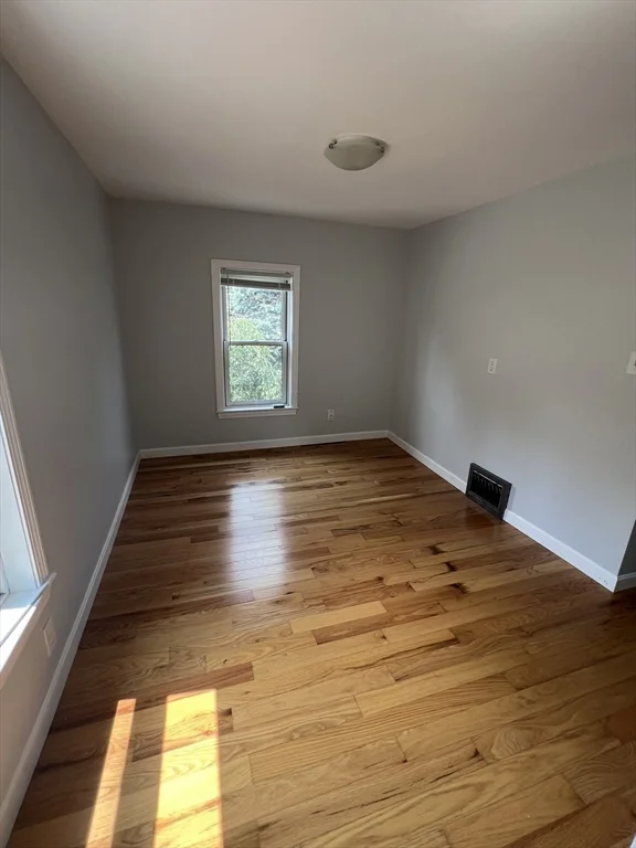 3 bed, 2 bath apartment for rent at 28 West Central Unit 2, Natick — photo 5 of 17