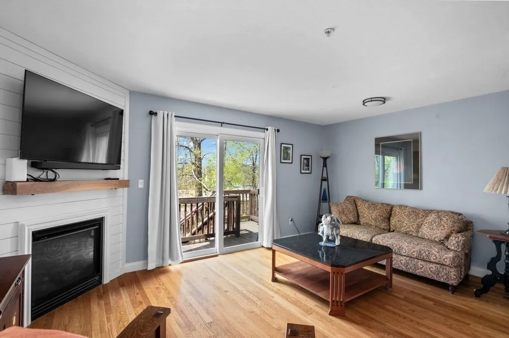 3 bed, 2 bath apartment for rent at 28 West St Unit 4A, Ayer — photo 4 of 22