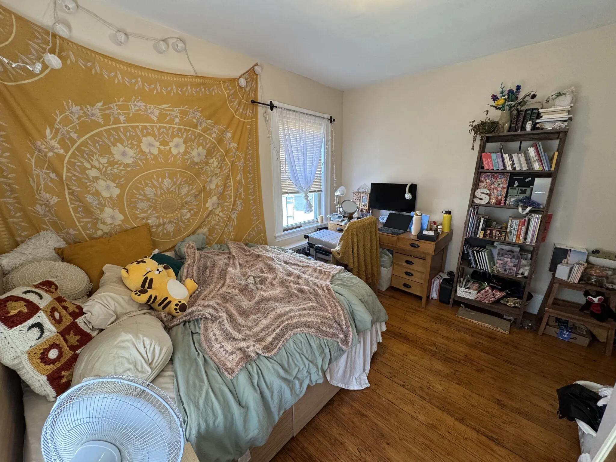 2 bed, 1 bath apartment for rent at 28 Westford St Unit 2, Lower Allston — photo 7 of 27
