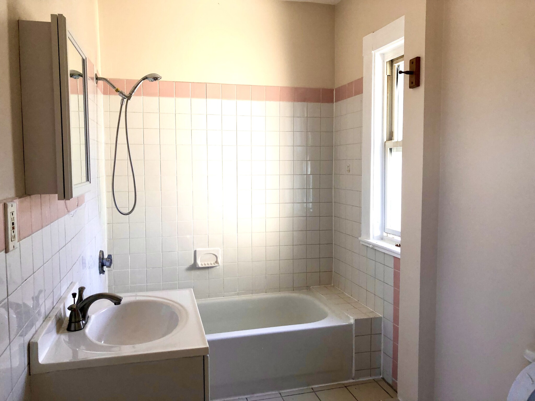 2 bed, 1 bath apartment for rent at 28 Westford St Unit 2R, Lower Allston — photo 7 of 7