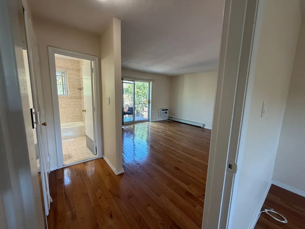 1 bed, 1 bath apartment for rent at 28 Westgate Rd Unit 5, West Roxbury — photo 11 of 19