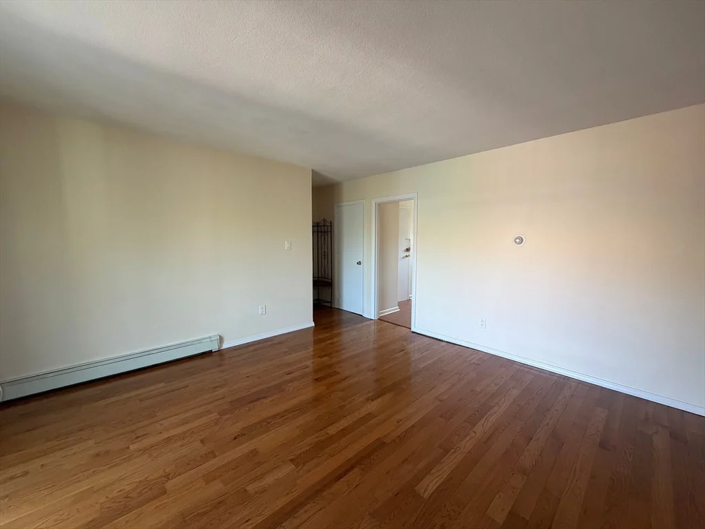 1 bed, 1 bath apartment for rent at 28 Westgate Rd Unit 5, West Roxbury — photo 4 of 19