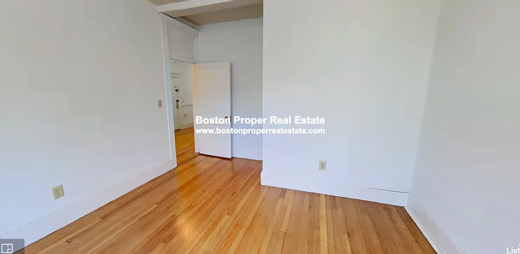 3 bed, 1 bath apartment for rent at 28 Westland Ave Unit 21, Fenway — photo 2 of 11