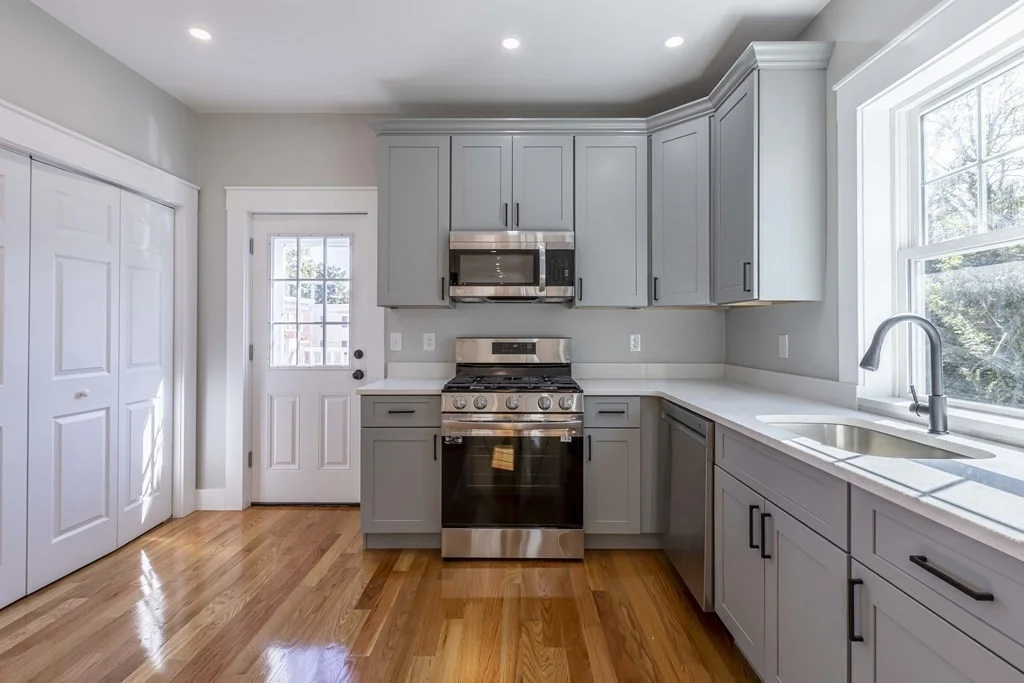 3 bed, 2 bath apartment for rent at 28 Wildwood St Unit 2, Dorchester — photo 2 of 32