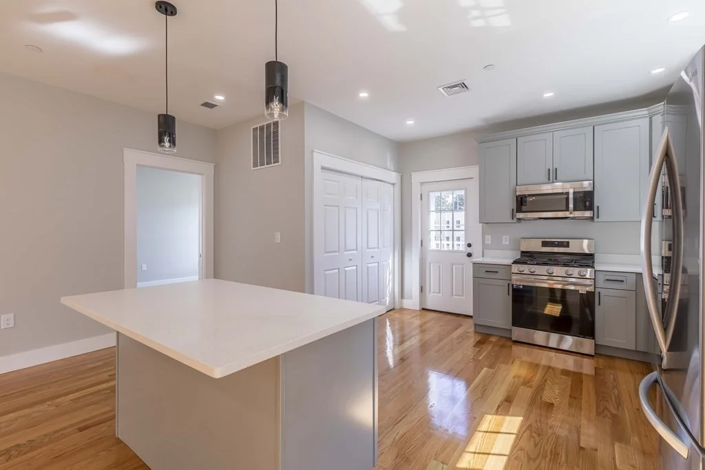 3 bed, 2 bath apartment for rent at 28 Wildwood St Unit 2, Dorchester — photo 8 of 32