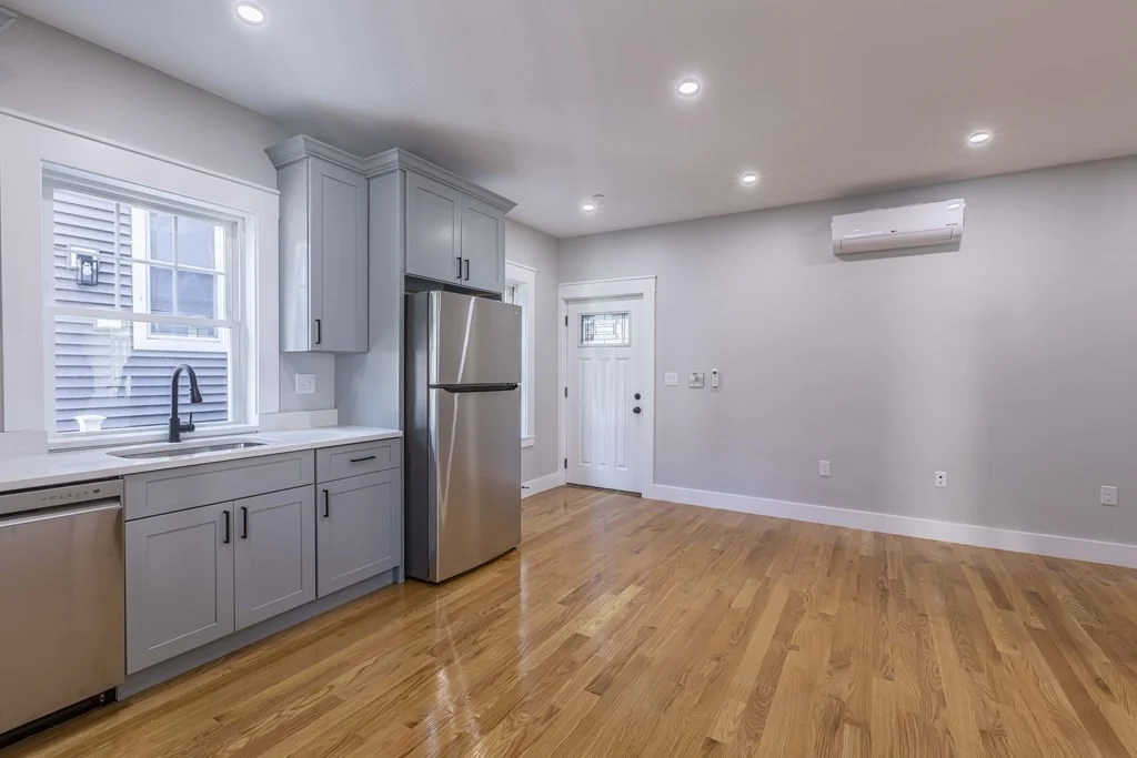 1 bed, 1 bath apartment for rent at 28 Wildwood St Unit 4, Dorchester — photo 6 of 17
