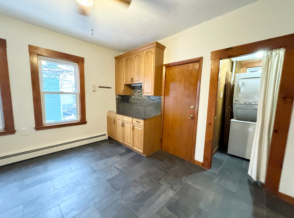 2 bed, 1 bath apartment for rent at 28 Willow St Unit 2, Wellington-Harrington — photo 8 of 12