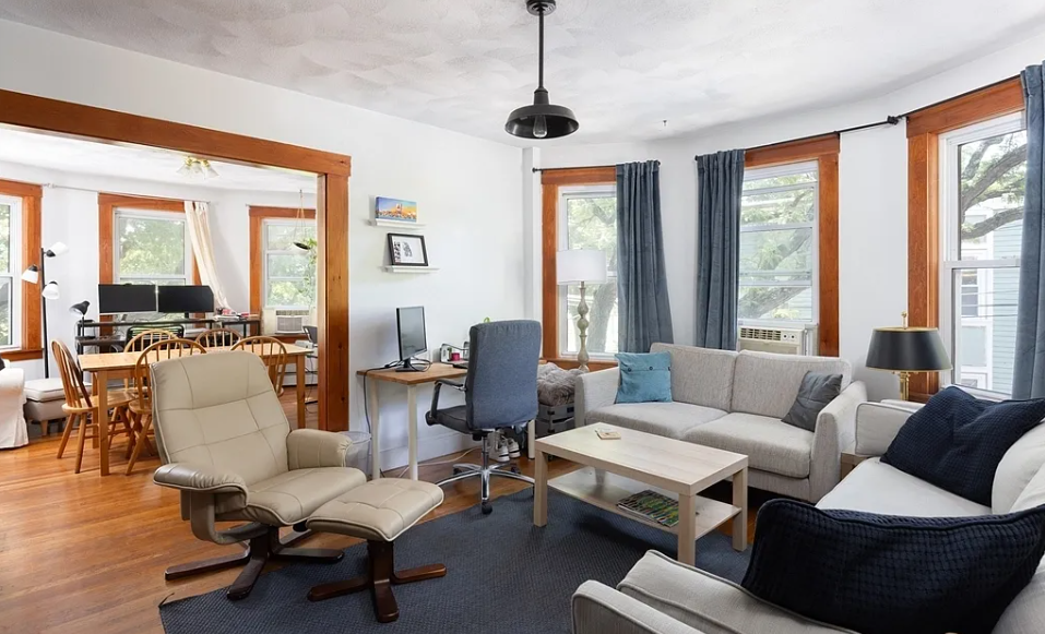 2 bed, 1 bath apartment for rent at 28 Willow St Unit 2, Wellington-Harrington — photo 1 of 12