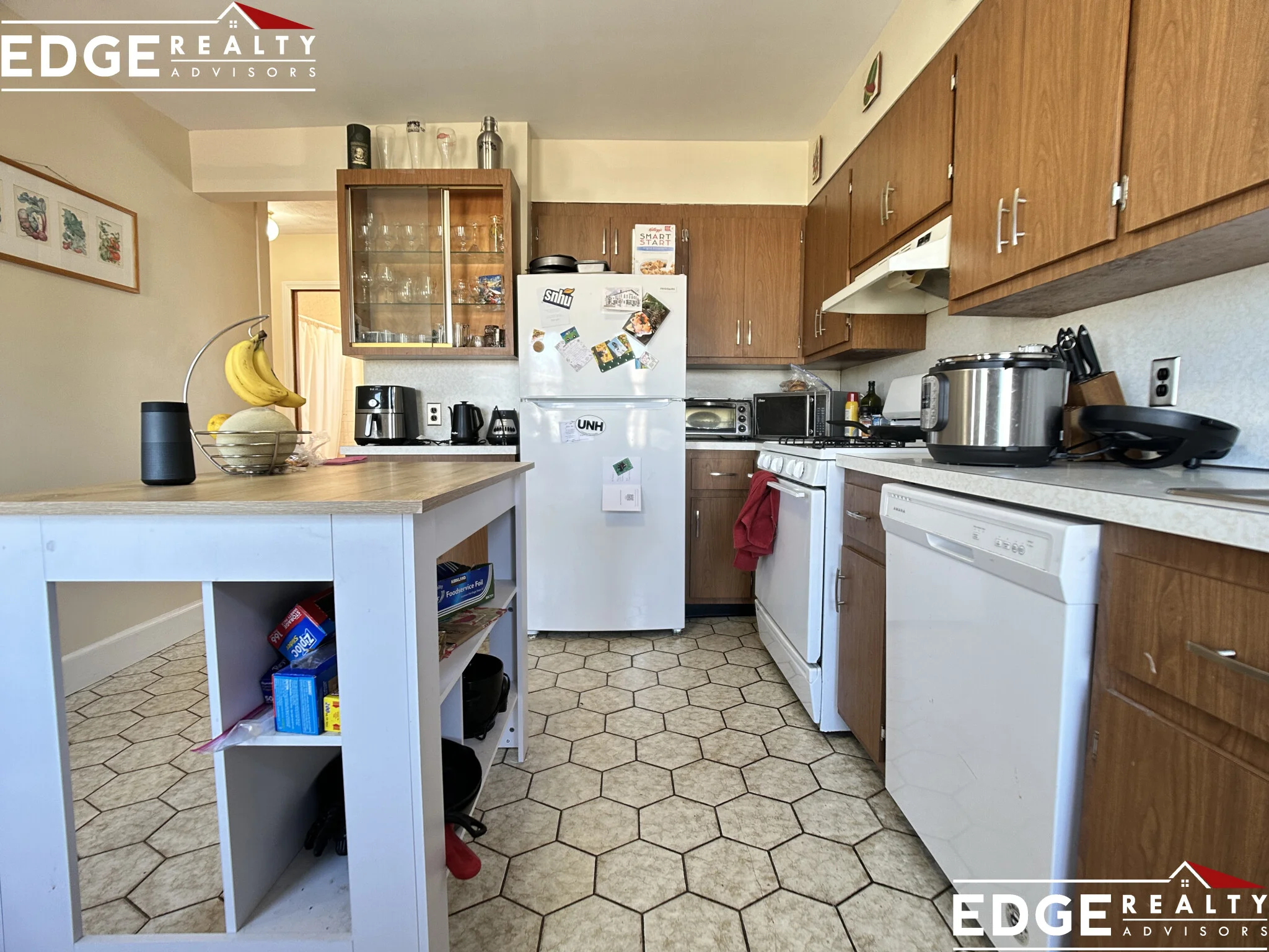 3 bed, 2 bath apartment for rent at 28 Winship St Unit 2, Brighton — photo 3 of 12