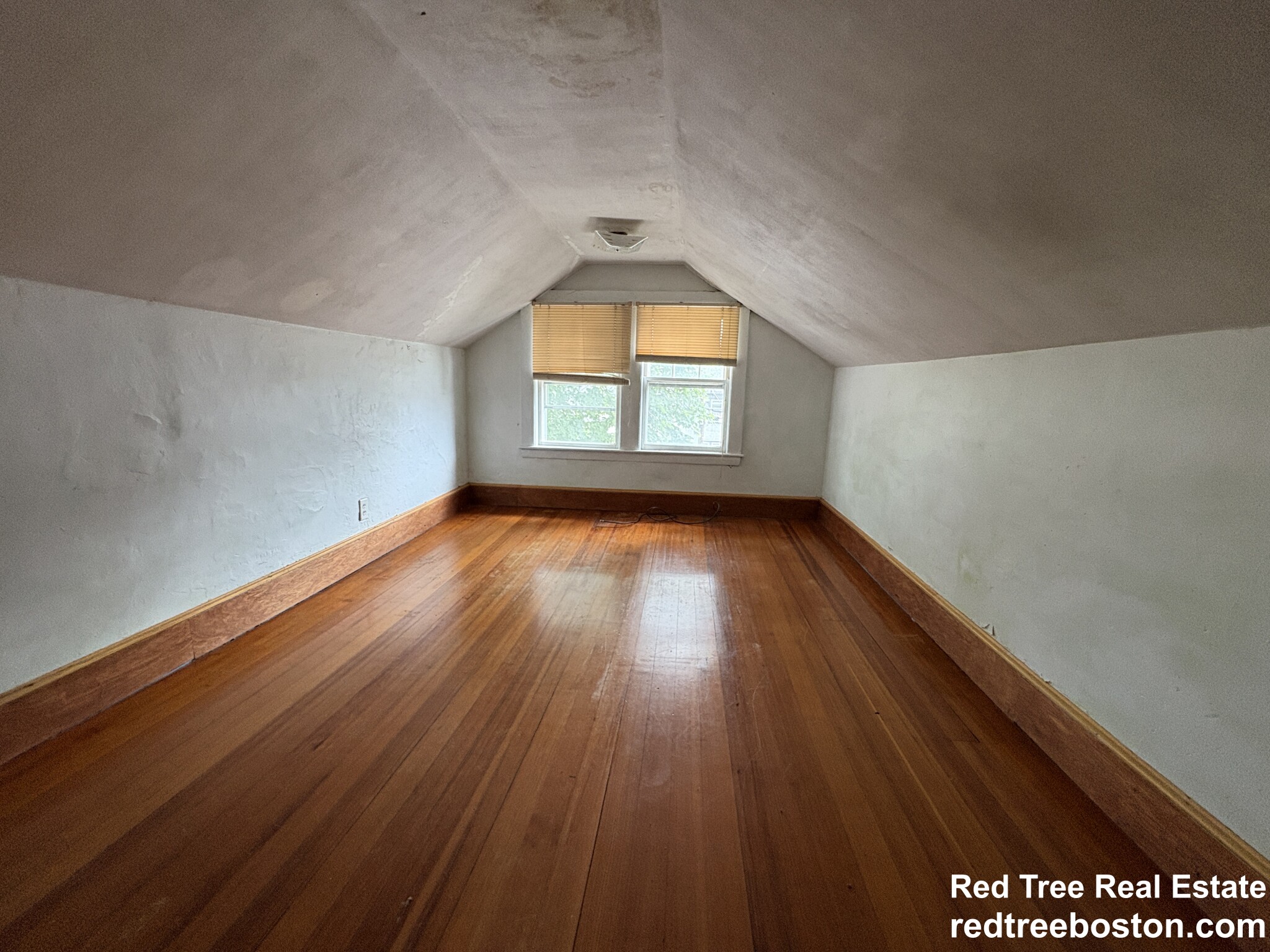 3 bed, 2 bath apartment for rent at 28 Woodward St Unit 2, Newton Highlands — photo 18 of 20