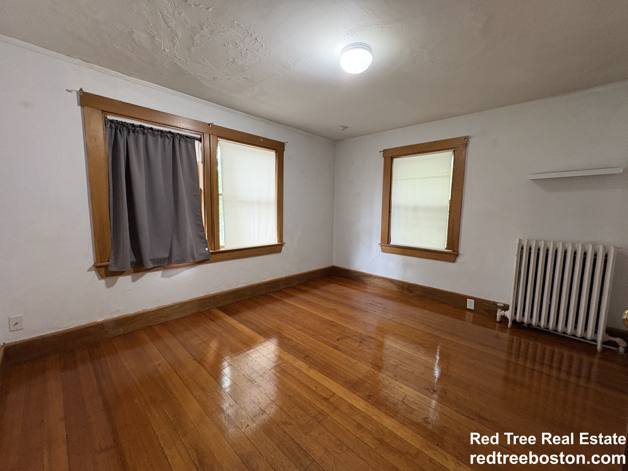 3 bed, 2 bath apartment for rent at 28 Woodward St Unit 2, Newton Highlands — photo 5 of 20