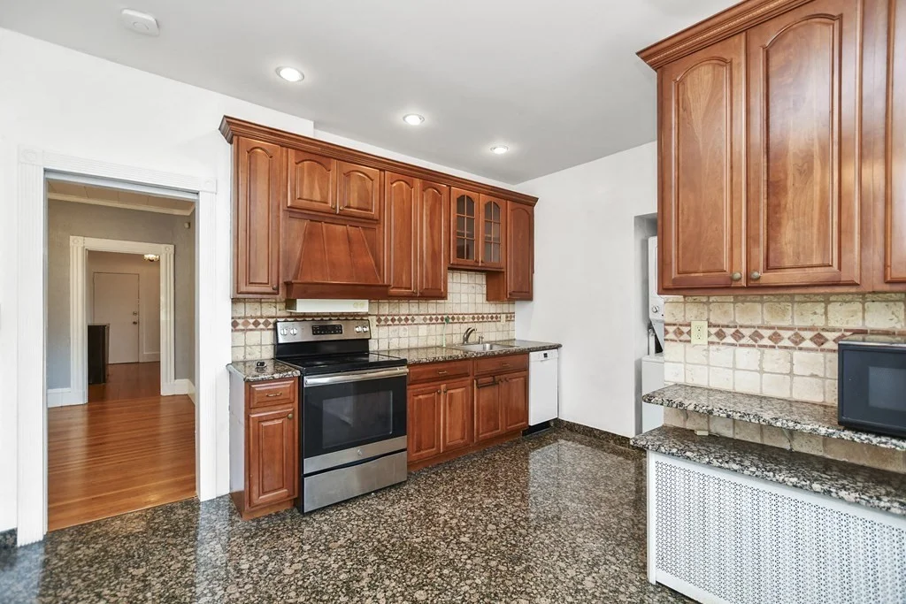 2 bed, 1 bath apartment for rent at 28 Wyoming Ave Unit 1, Malden — photo 7 of 39